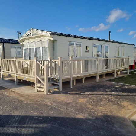 8 Berth Deluxe Pg157 Golden Palm Chapel St Leonards Palm Grove Hotel Exterior photo