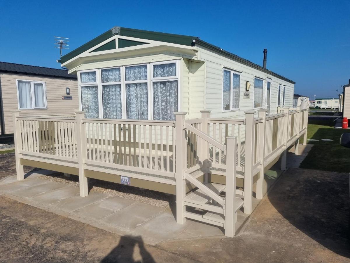 8 Berth Deluxe Pg157 Golden Palm Chapel St Leonards Palm Grove Hotel Exterior photo